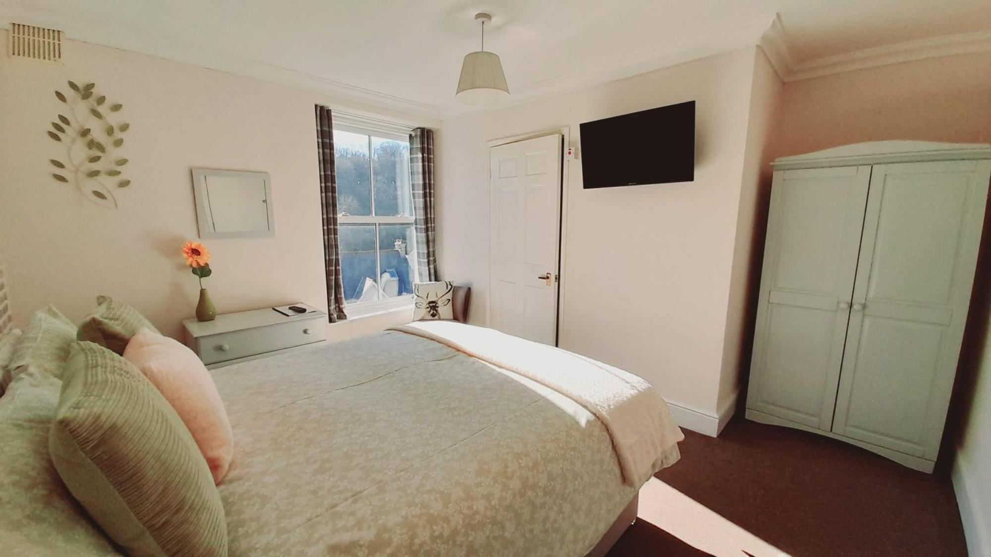 Bed and Breakfast Saffron House Ком-Мартин Экстерьер фото